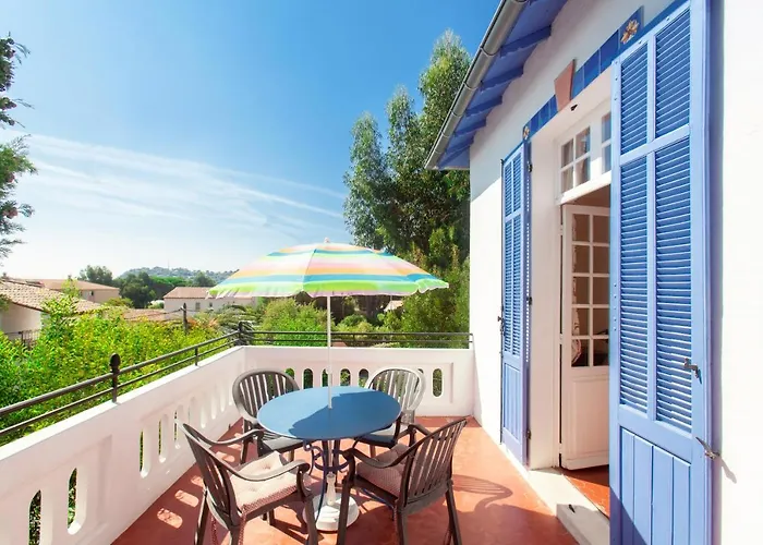 Provencale 3* Cavalaire-sur-Mer