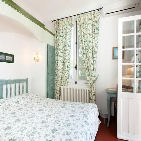 Provencale ホテル