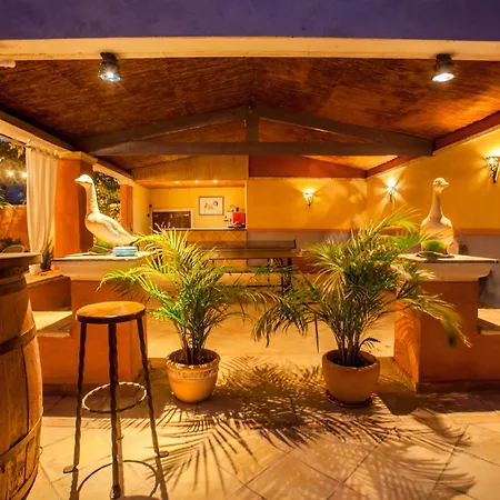 Provencale ホテル